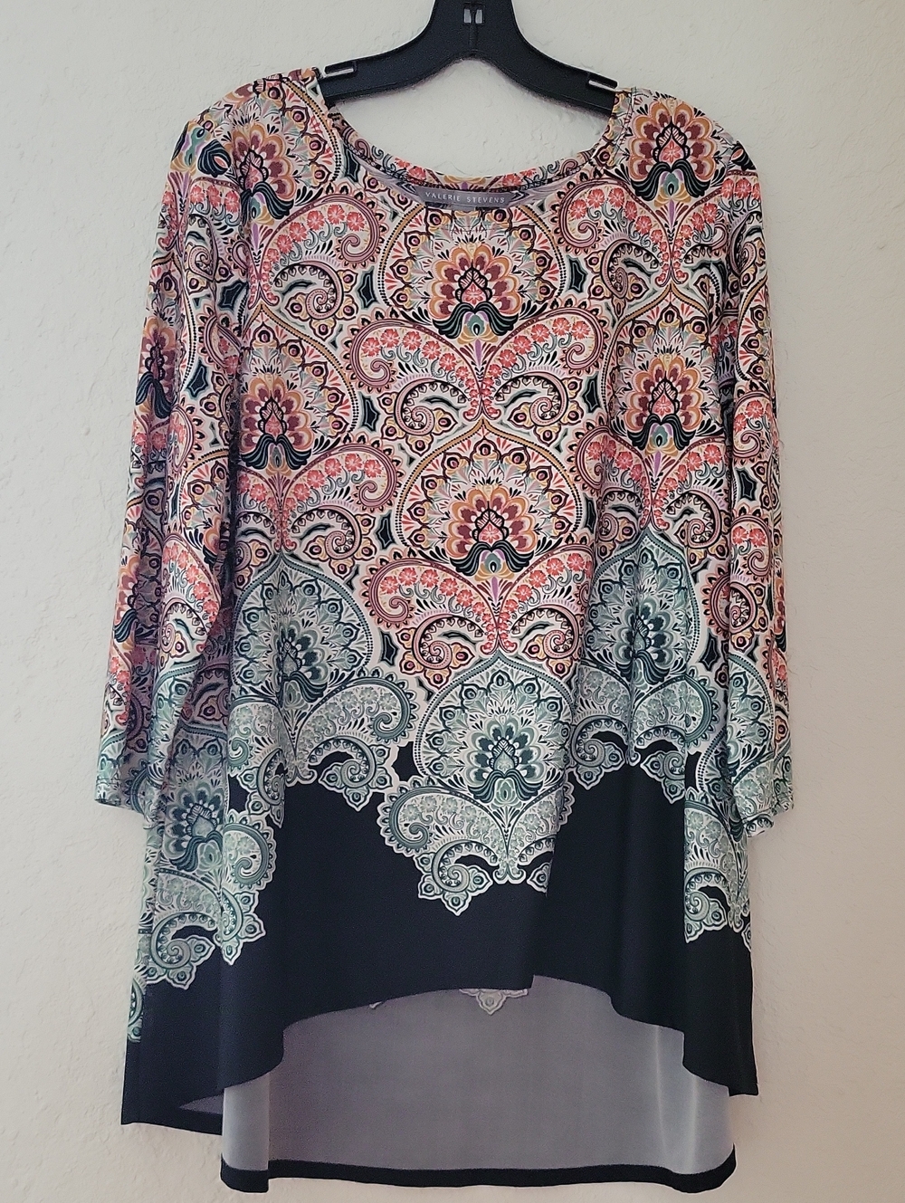 Valerie Stevens Black Multicolor Paisley Tunic